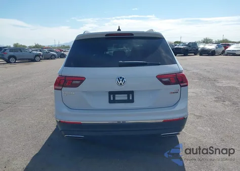 2018 Volkswagen Tiguan 2.0T Se/2.0T Sel z USA, uszkodzony, nr VIN 3VV2B7AX9JM188024